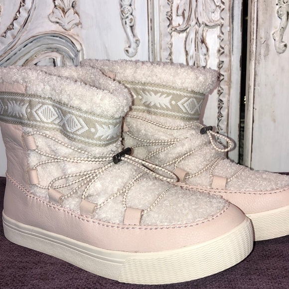 Tom’s Pink Alpine Leather and Sherpa Snow Boots Size 6.5 - Picture 1 of 6